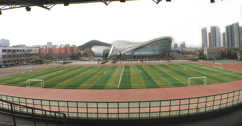 中国石油大学人造草坪足球场